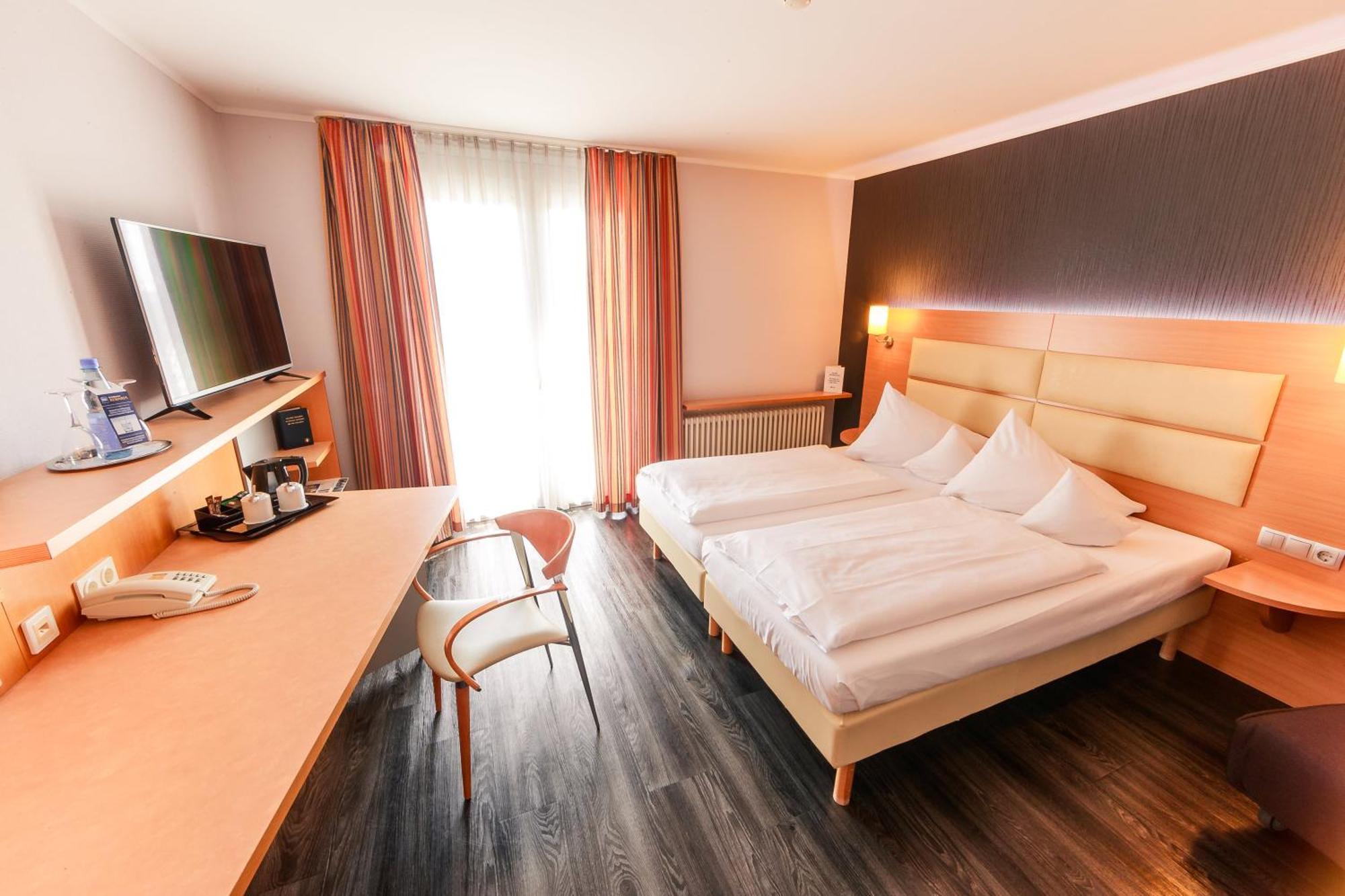 Plaza Inn Stuttgart-Ditzingen Dış mekan fotoğraf