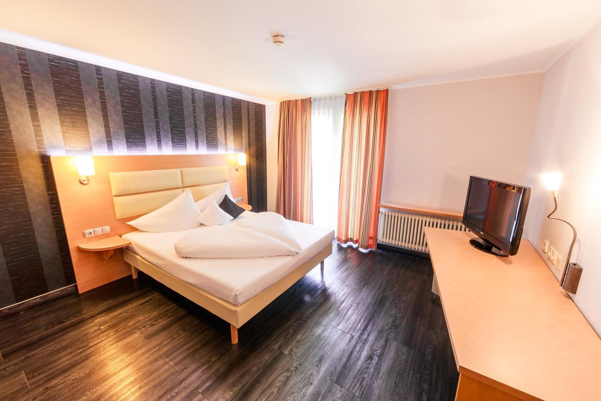 Plaza Inn Stuttgart-Ditzingen Dış mekan fotoğraf